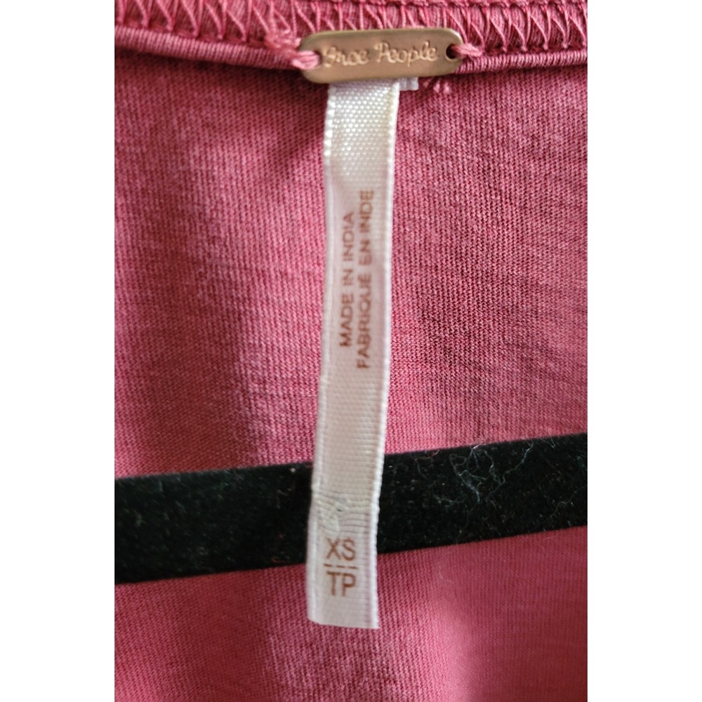 Free People Mixed Media Fringe V-Neck‎ Top Pink Burgundy Boho XS - Picture 12 of 14